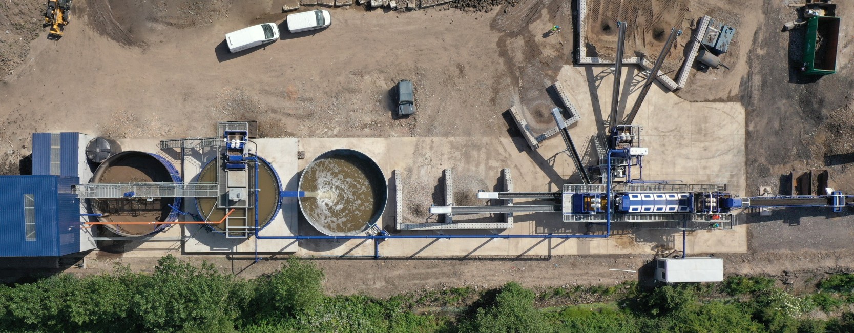 Aggregate recovery and soil recycling system.