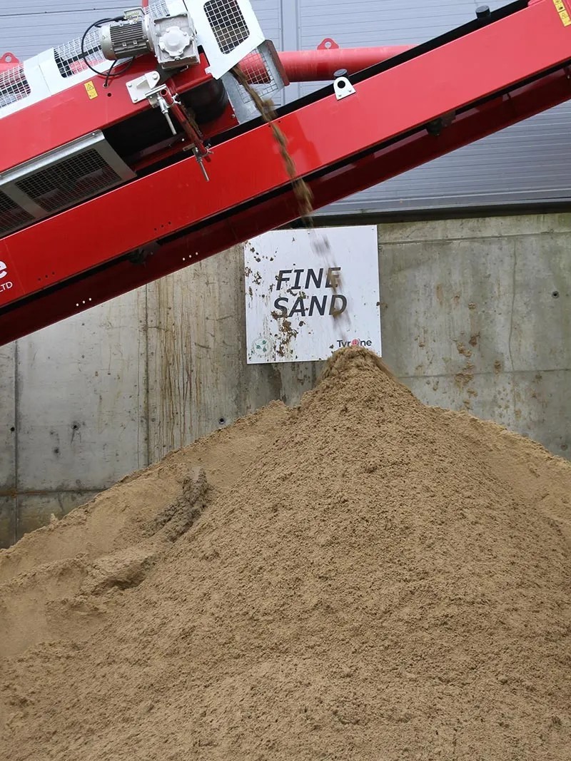 Recycled aggregates washing system with full water treatment and filter press.
