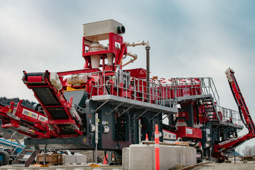 Soil and slurry washing facility for recycled aggregates.