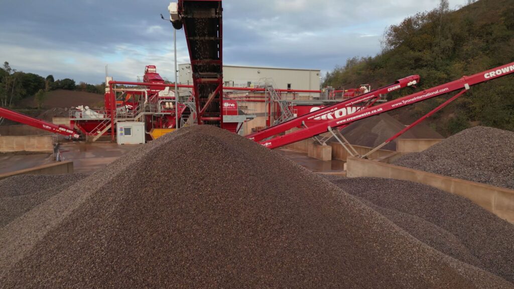 Clean aggregates from soil washing.